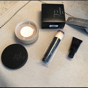 Glo Skin Beauty powder set